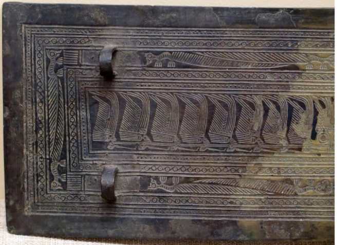 Tam-giap-che-nguc-lat-phuong-03