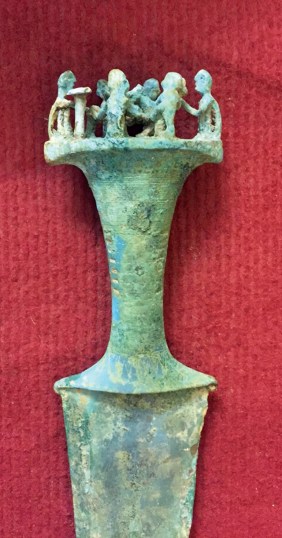 Dao_can_khoi_tuong_IMG_2835