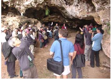 Di tích hang Chổ(1)